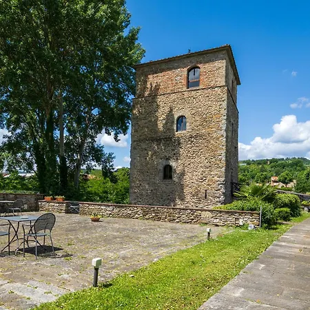 Tuscany Tower فيلة